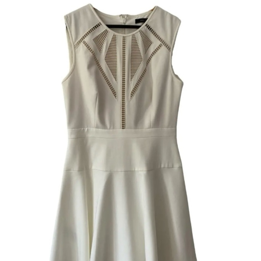 BCBG Size 4 "AYNN" white dress